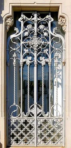 Song cửa sổ sắt nghệ thuật phong cách hiện đại