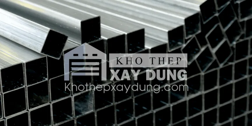 Cận cảnh các biên dạng cắt ngang ống kim loại được sắp xếp chồng lên nhau