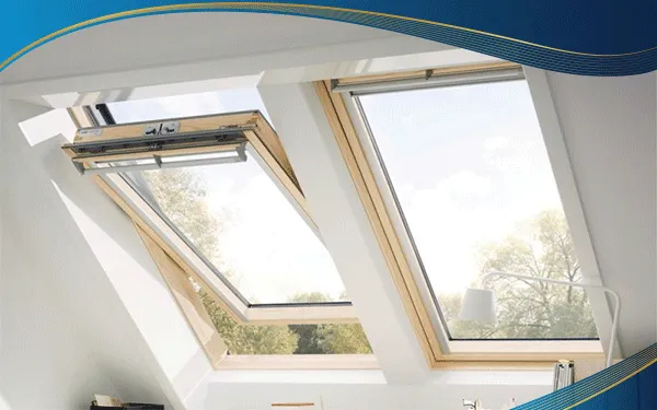 Cửa sổ nhựa lõi thép màu vân gỗ đang là thiết kế độc đáo được lắp đặt tại phần mái nhà theo phong cách hiện đại.