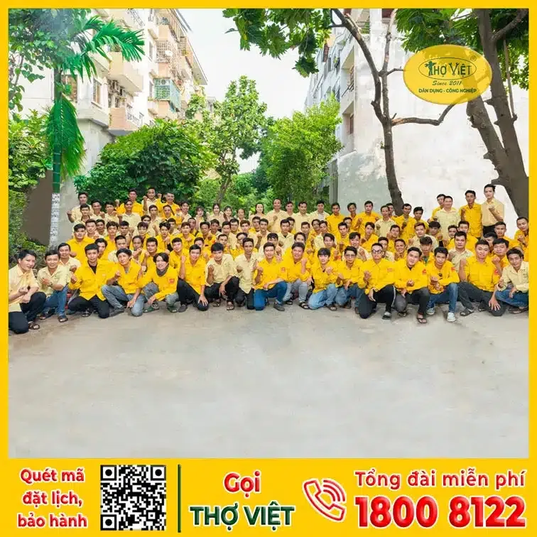 Tập thể thợ việt