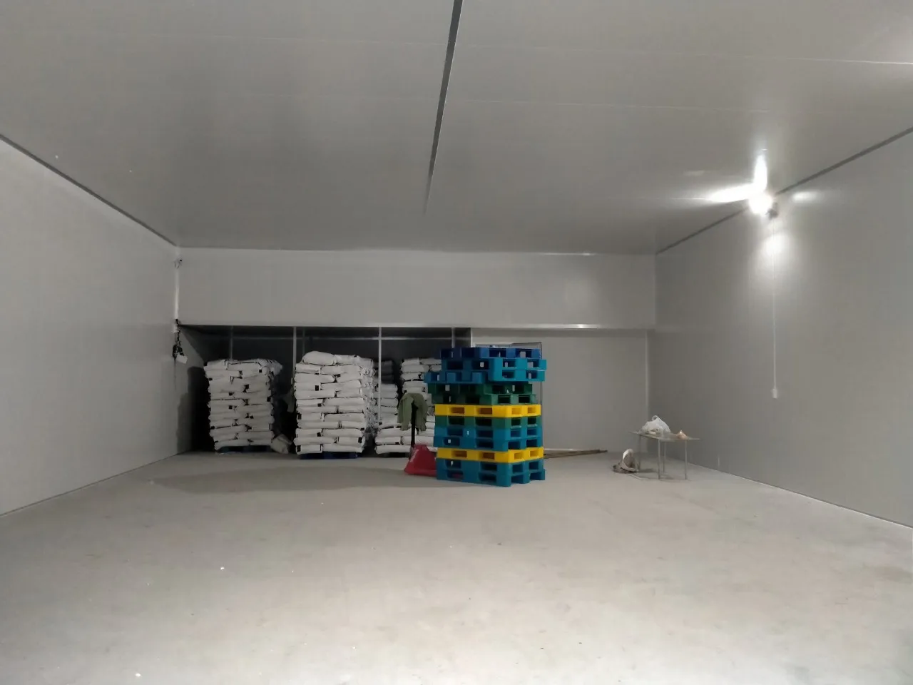 Thi công tôn cách nhiệt nhà xưởng