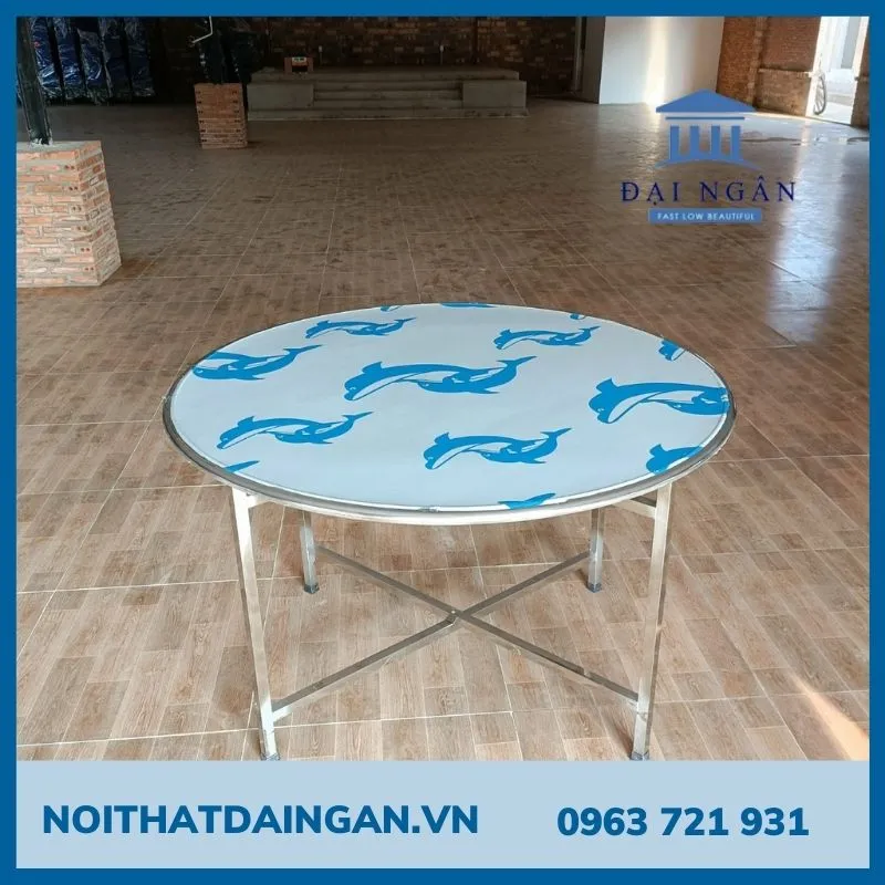 Bàn tròn inox chân rời với thiết kế hiện đại