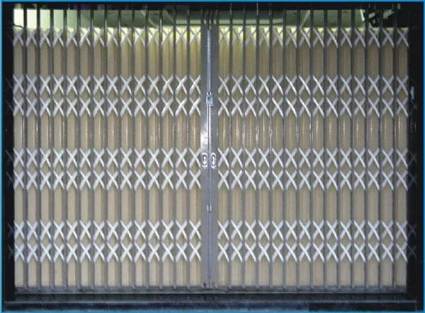 Thanh lý cửa sắt kéo cũ