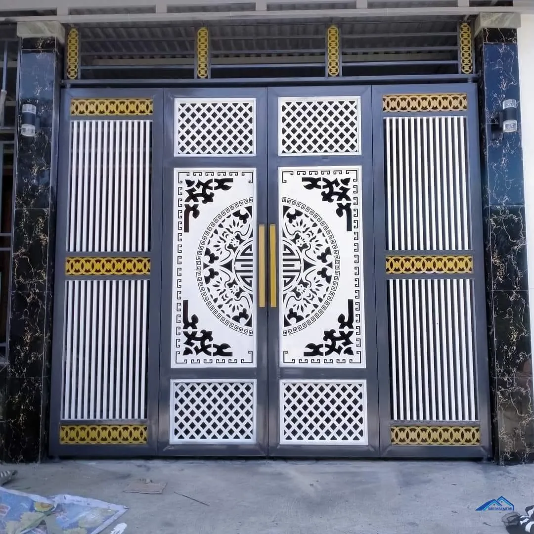 Mẫu cửa cổng sắt 4 cánh sơn giả gỗ