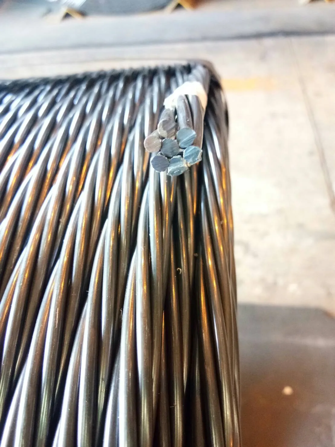 cáp dự ứng lực