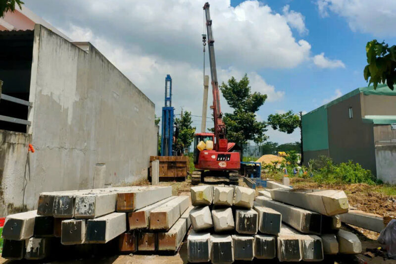 Ép Cọc Bê Tông TPHCM: Báo Giá Chi Tiết & Dịch Vụ Trọn Gói Uy Tín