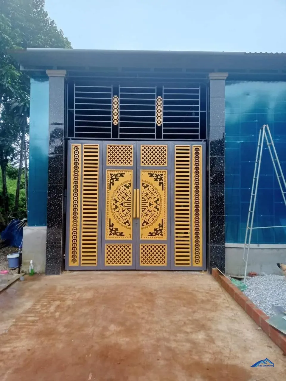 Xưởng cơ khí thi công cửa sắt chuyên nghiệp