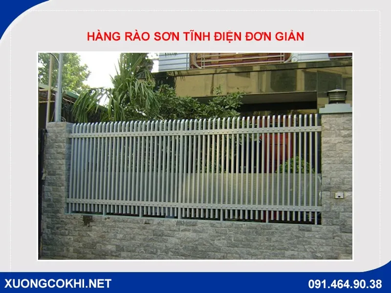 Hàng rào sắt hộp công nghiệp sơn tĩnh điện màu xanh