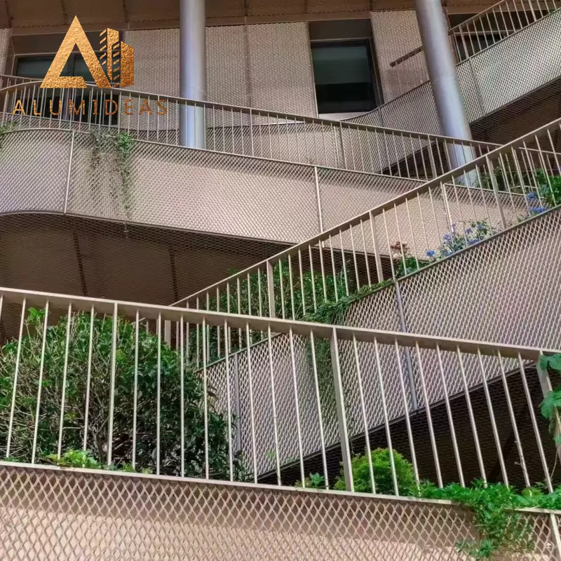 Tấm Thép Đục Lỗ Trang Trí: Lựa Chọn Hiện Đại Cho Không Gian Sống