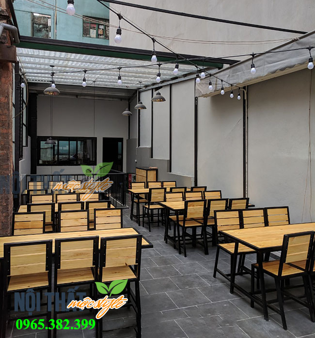 Bàn Ghế Gỗ Khung Sắt: Giải Pháp Tối Ưu Cho Quán Cafe, Nhà Hàng, Beer Club
