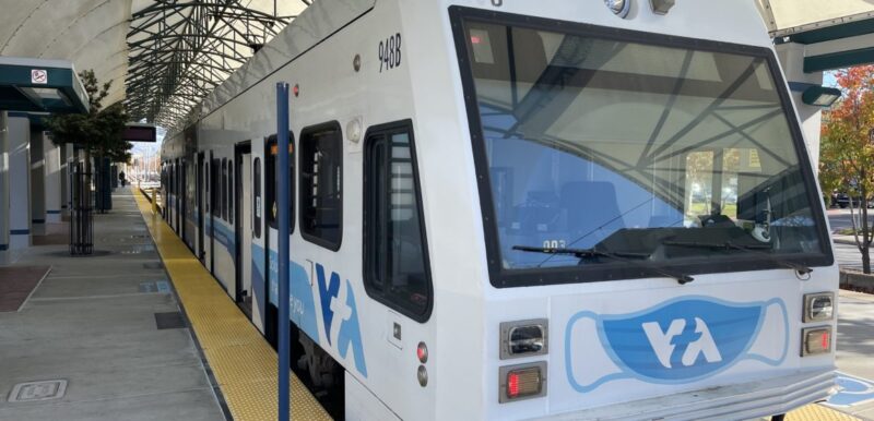 Sắt Phi 12 Bao Nhiêu Tiền 1 Cây? Báo Giá Chi Tiết & Thông Số Kỹ Thuật Mới Nhất