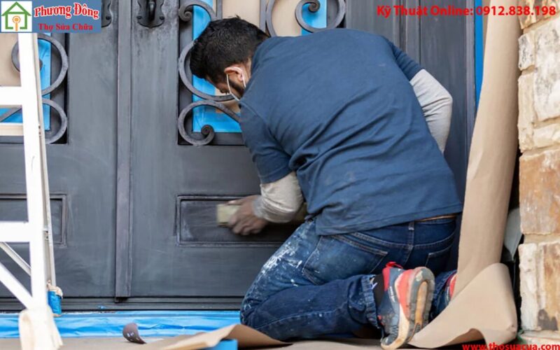 Hướng Dẫn Chi Tiết Cách Phun Sơn Cửa Sắt Đúng Kỹ Thuật, Bền Đẹp