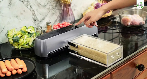 Tối Ưu Không Gian Bếp Với Kệ Dao Thớt Inox 304 DandiHome Cao Cấp