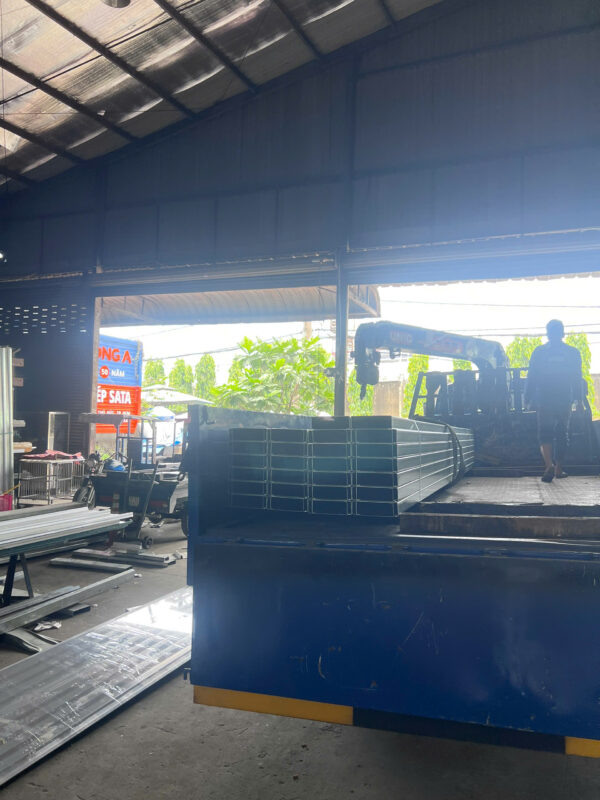 Tìm Kiếm Đại Lý Sắt V Lỗ Uy Tín Chất Lượng Hàng Đầu?