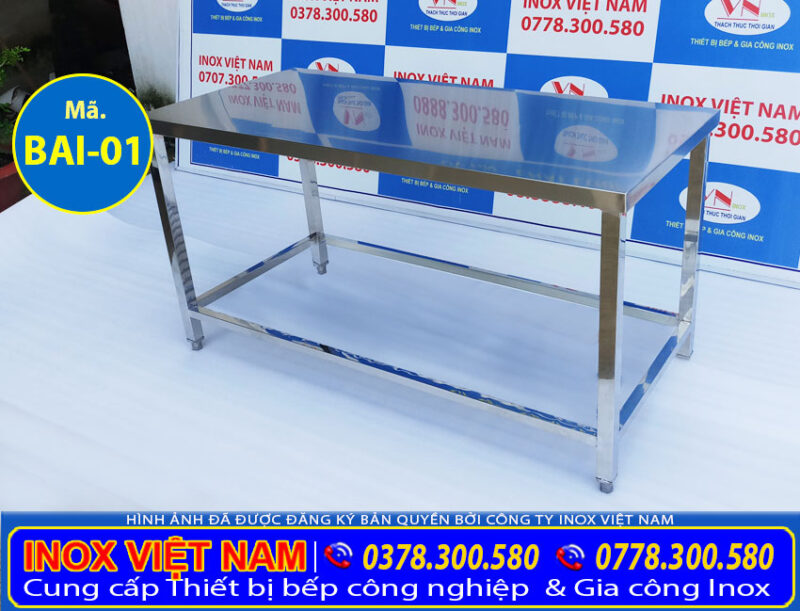 Bàn Inox Vuông: Giá Cả, Đặc Điểm và Lưu Ý Khi Chọn Mua