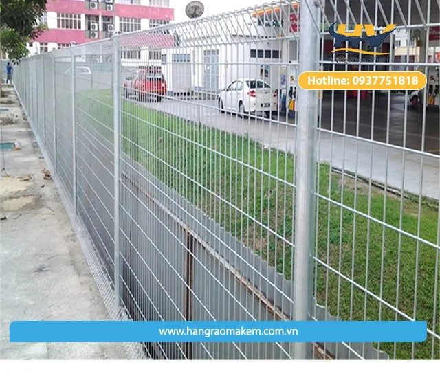 Hàng rào mạ kẽm nhúng nóng đạt tiêu chuẩn bảo vệ ngoài trời dài hạn