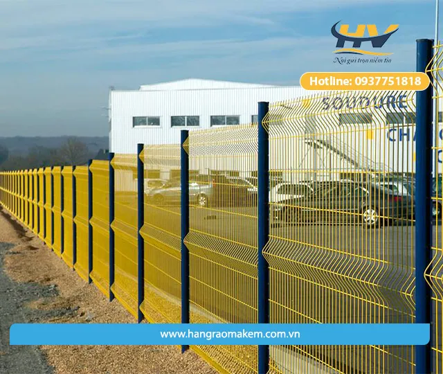 Hệ thống hàng rào lưới thép mạ kẽm bảo vệ khu công nghiệp quy mô lớn