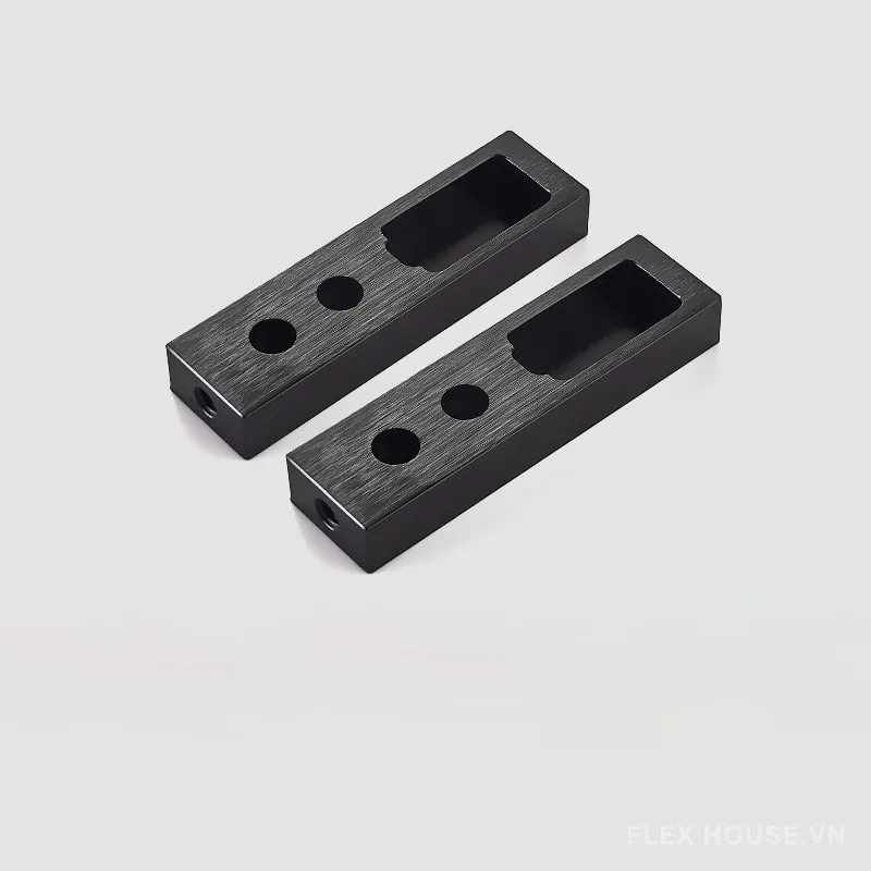 Bas cho suốt treo quần áo tải trọng cao Taura M017