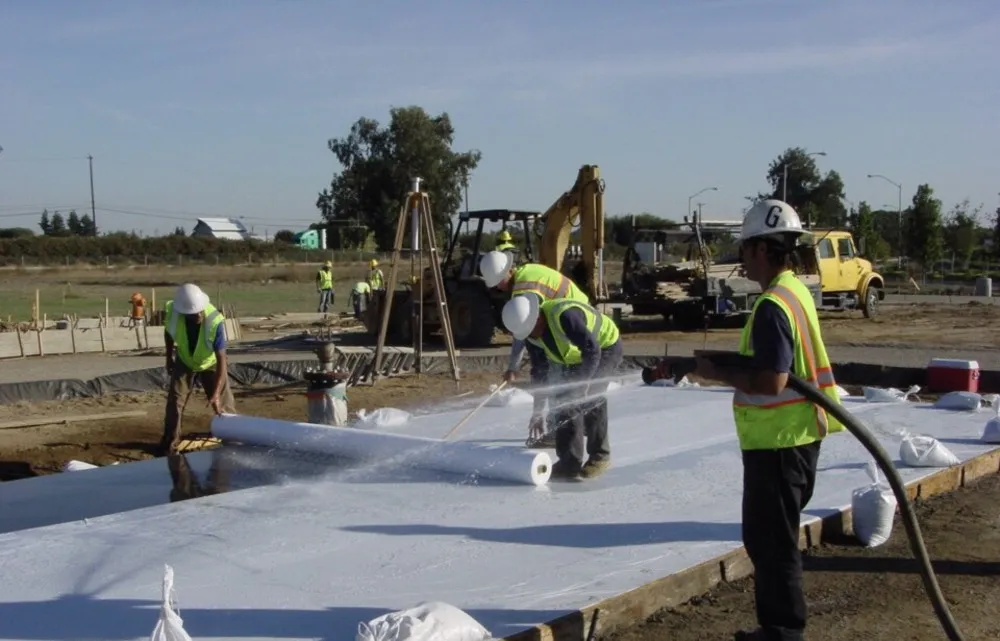 Bảo dưỡng bê tông mác 200