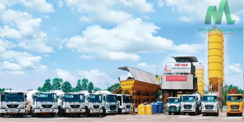 Xe bồn bê tông tươi của Công ty Việt Hàn