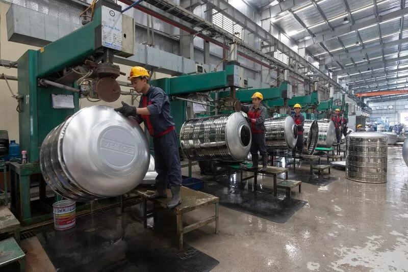 Nhà máy sản xuất bình nước Sơn Hà 1000L tại tập đoàn Sơn Hà