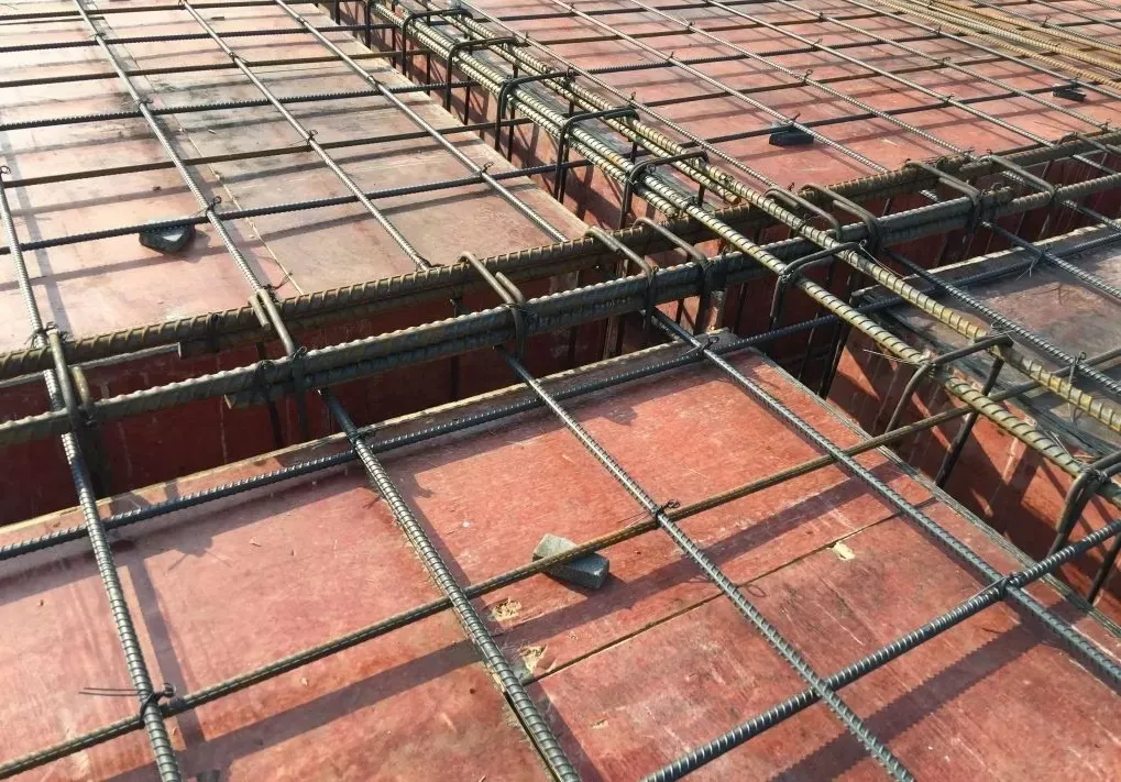 Hình ảnh minh họa các yếu tố cần lưu ý khi bố trí thép sàn