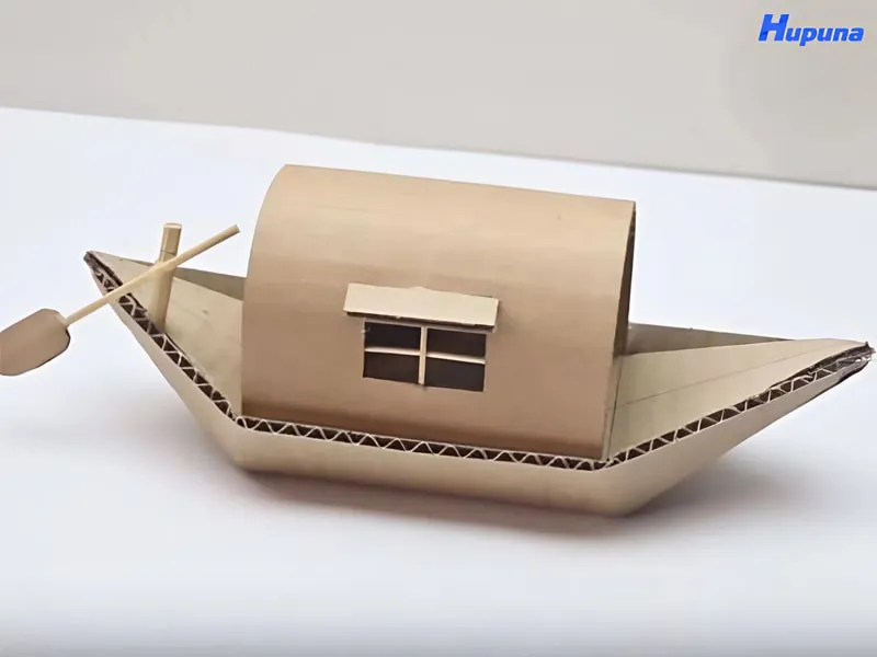 Các mẫu thuyền sáng tạo từ nguyên vật liệu mở