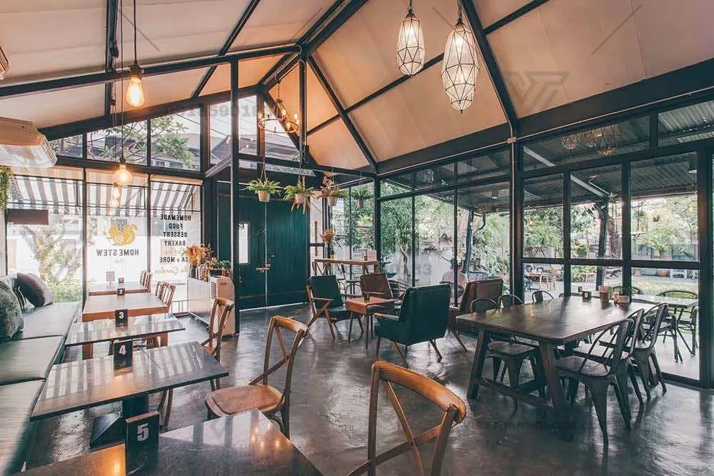 Diện tích, mẫu thiết kế ảnh hưởng trực tiếp đến chi phí thi công quán cafe khung thép