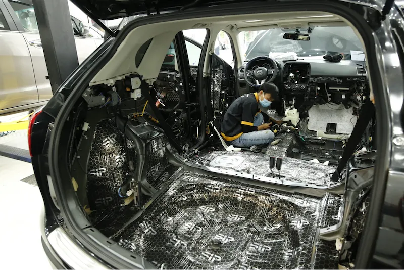 Tấm dán cách âm đa lớp vừa chống ồn vừa cách nhiệt