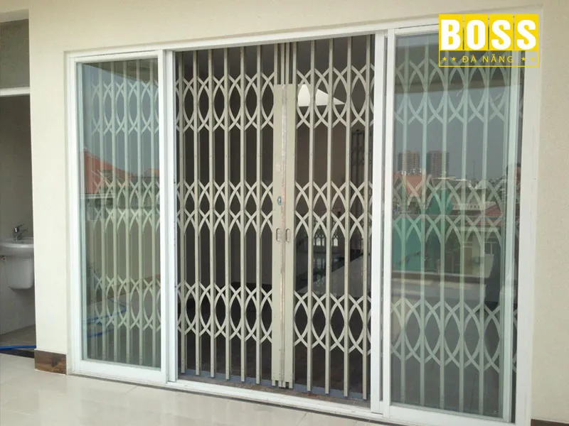 Cach-ve-sinh-cua-sat-keo-dung-cach-bossdoordanang