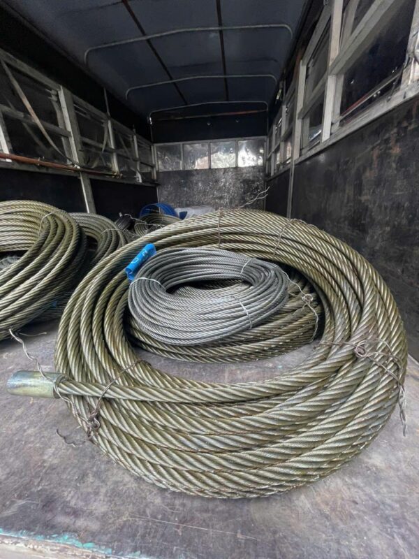 Giá Cáp Thép Phi 24: Chi Tiết Từ Đặc Điểm Đến Ứng Dụng Thực Tế