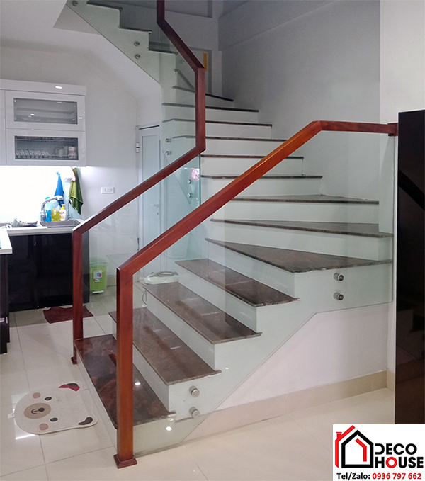 Báo Giá Lan Can Kính Cường Lực Tay Vịn Inox Chi Tiết Nhất 2024