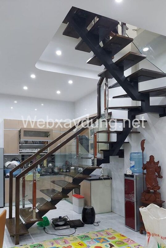 Cầu Thang Xương Cá Bằng Sắt: Bí Quyết Lựa Chọn Hoàn Hảo Cho Không Gian Hiện Đại