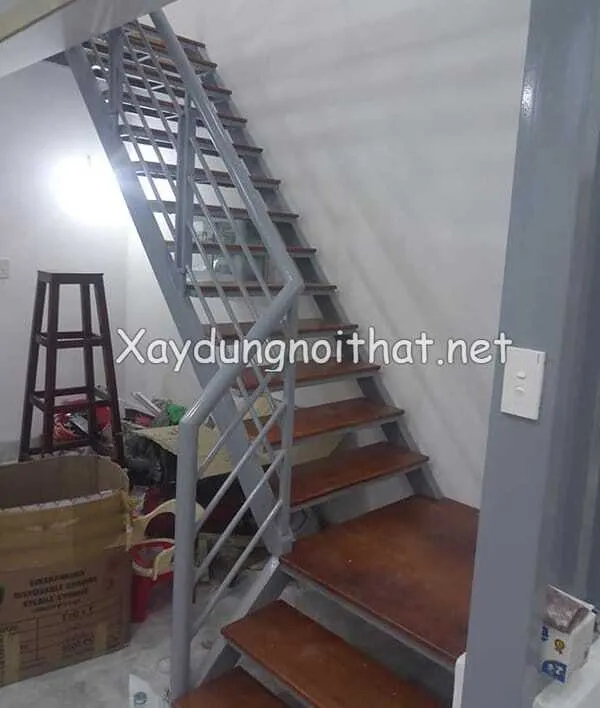 Cau thang sat gac lung 23