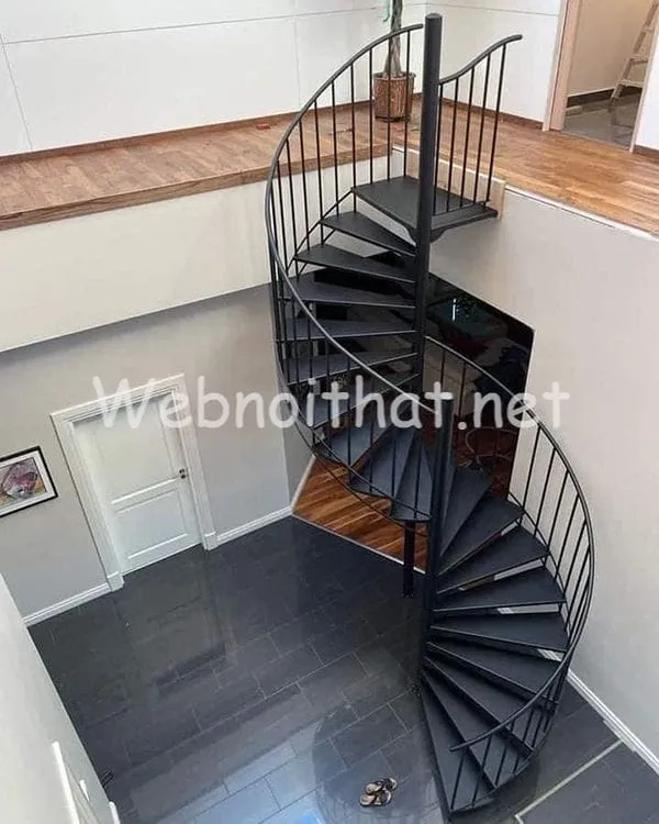 Cau thang sat gac lung 27