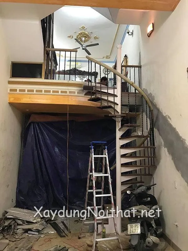 Cau thang sat gac lung 48