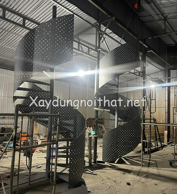 Mẫu cầu thang sắt xoắn đẹp