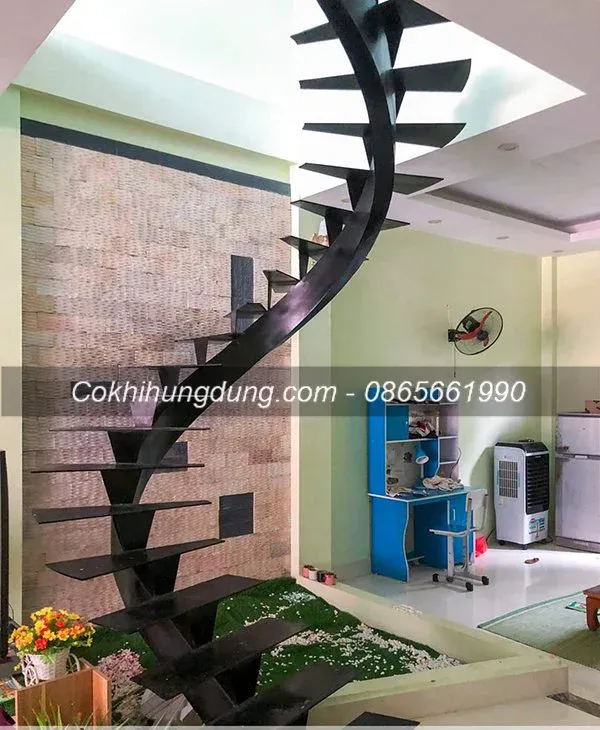 Mẫu cầu thang xương xoắn đẹp