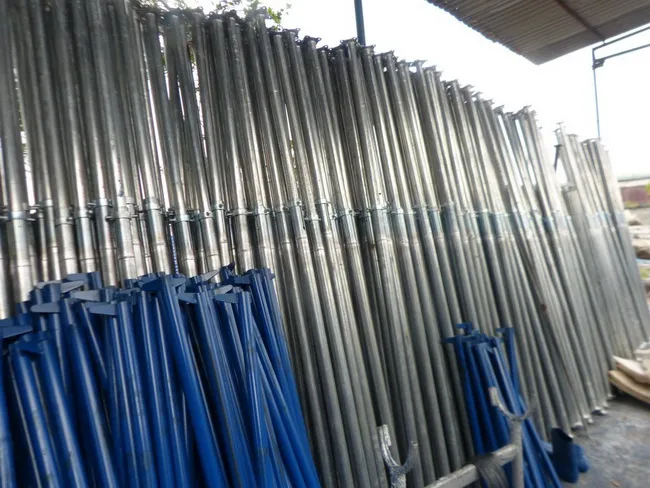 Chi tiết thân ống và bộ điều chỉnh độ cao của cây chống thép mạ kẽm