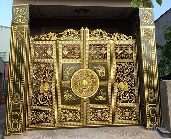 Mẫu cổng sắt hộp 4 cánh sang trọng