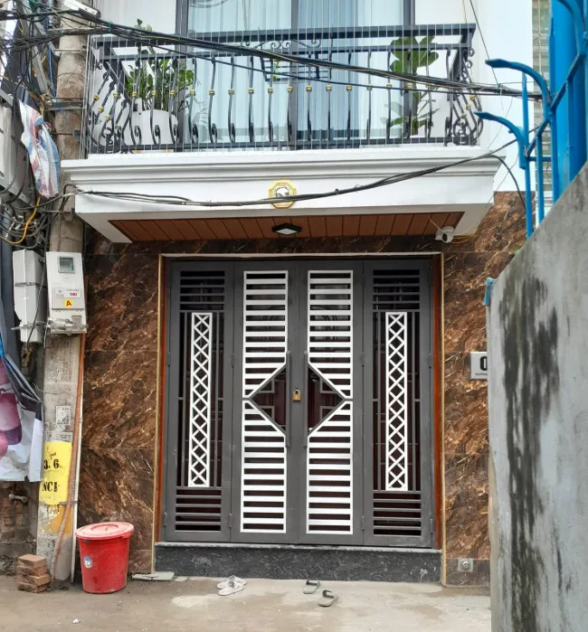 Cổng sắt 4 cánh đơn giản, tiện dụng