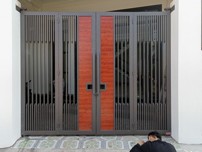 Khám Phá 15+ Mẫu Cửa Cổng Sắt Đơn Giản Đẹp Cho Ngôi Nhà Hiện Đại