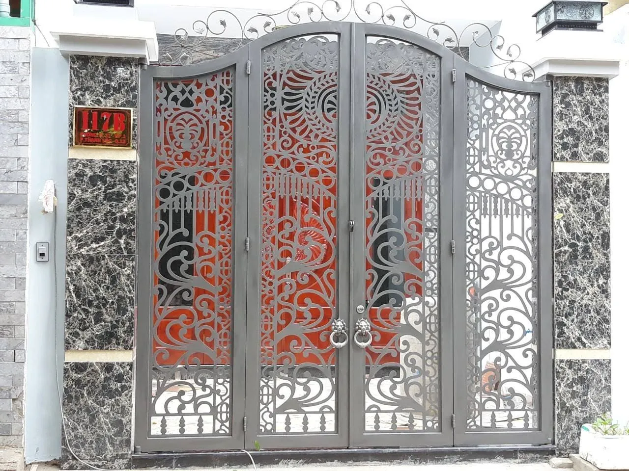 Cổng sắt 4 cánh khắc CNC nghệ thuật