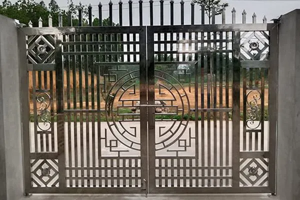 Cổng sắt chữ Thọ đẹp