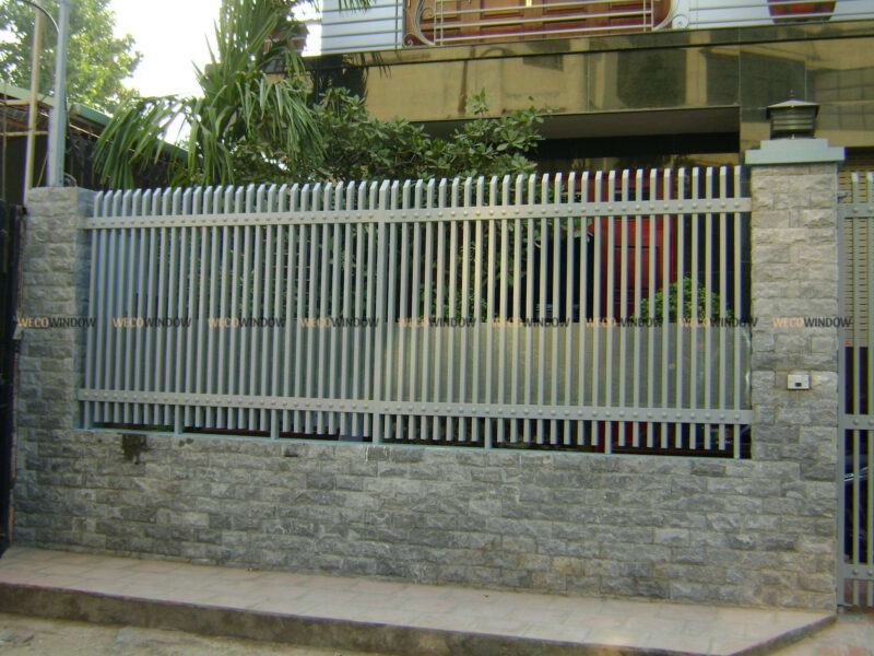 Khám Phá Mẫu Cửa Cổng Sắt 2 Cánh Đơn Giản Nhưng Sang Trọng