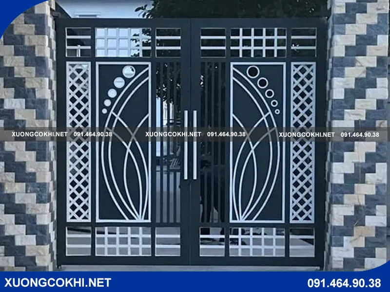 Báo giá cổng sắt 2 cánh đơn giản chỉ từ 800.000đ/m2 năm 2025