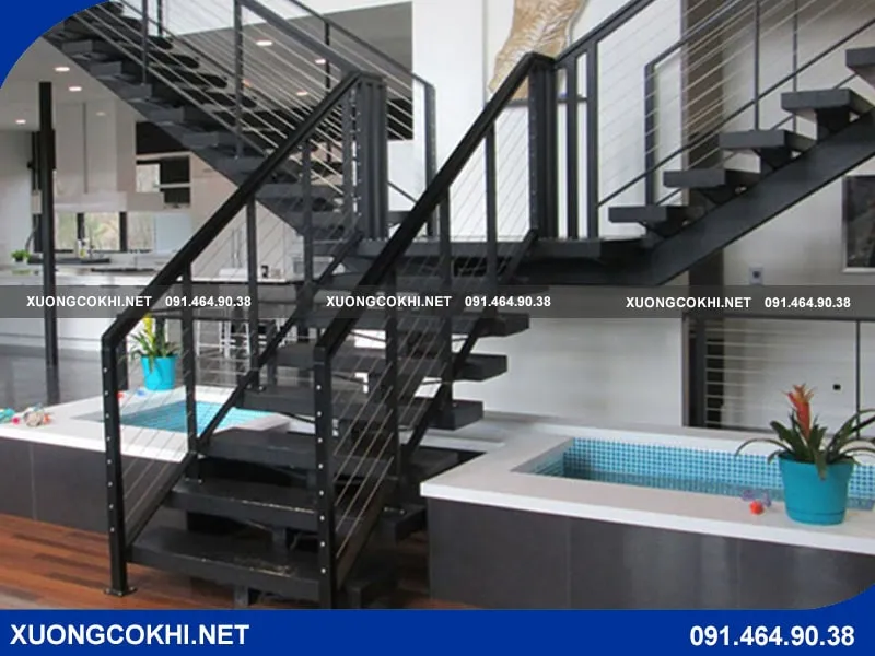 Cầu thang sắt Quang Sáng CTS-56