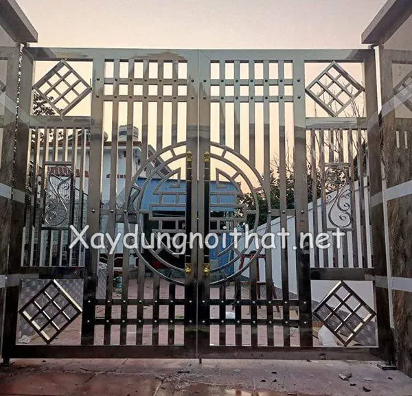 Cửa cổng inox 2 cánh đơn giản