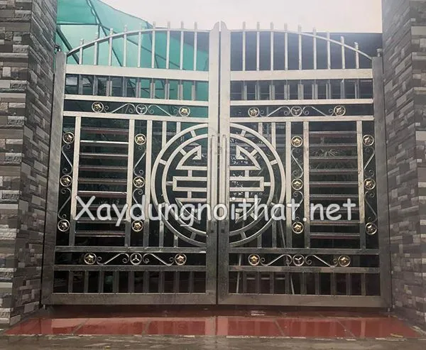 Mẫu cổng inox 2 cánh đơn giản