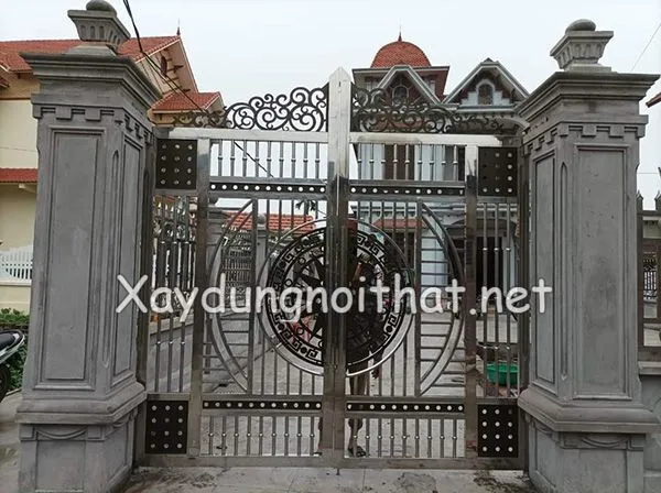 Mẫu cửa cổng inox 2 cánh đẹp cho biệt thự